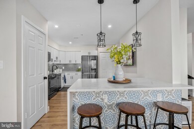 3709 S George Mason Dr unit 1714, Baileys Crossroads, VA 22041 - photo 4