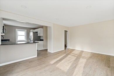 13 Garden St, Uxbridge, MA 01569 - photo 3