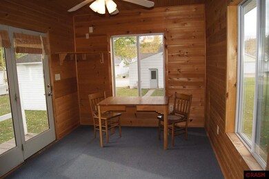 1019 N Jefferson St, New Ulm, MN 56073 - photo 7