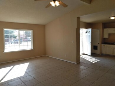 663 Mauer Rd unit B, El Paso, TX 79915 - photo 4