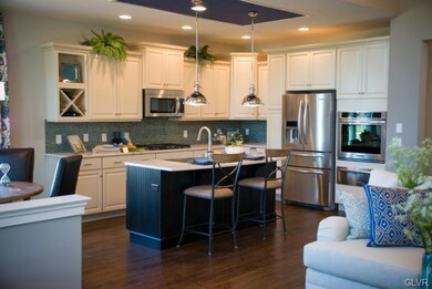 4367 Allegiant St unit 92, Center Valley, PA 18034 - photo 2