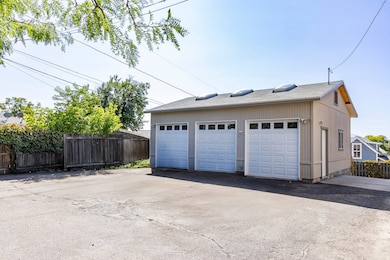 1260 E Emerson Ave, Salt Lake City, UT 84105 - photo 2