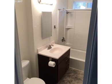 1847 W 9th Place, Eugene, OR 97402 - photo 7