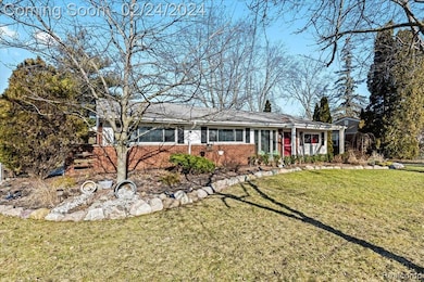 2630 Depew Dr, West Bloomfield, MI 48324 - photo 2