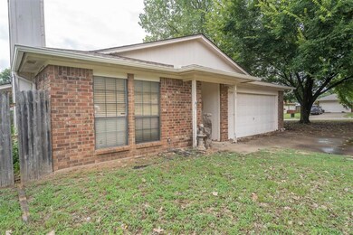 215 Thomas St, Joshua, TX 76058 - photo 4
