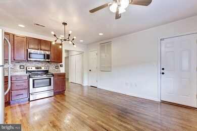 1354 Queen St NE unit 202, Washington, DC 20002 - photo 5