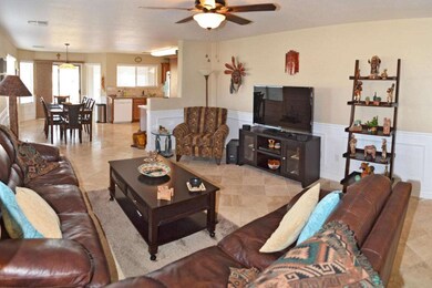 06 Family Room