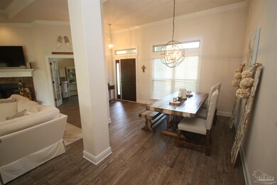 Crown molding throughout common areas.