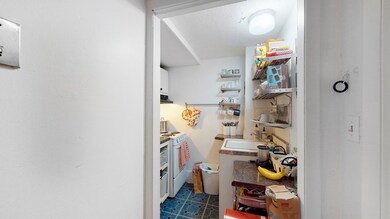 397 Beacon St unit 4R, Boston, MA 02116 - photo 3