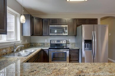 2151 S Valley Loop Pictures 1