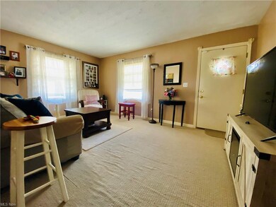 2531 E 38th St, Lorain, OH 44055 - photo 5