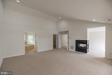 3900 Stonegate Ct, White Plains, MD 20695 - photo 5