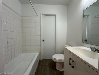 1815 McKnight Mill Rd unit B, Greensboro, NC 27405 - photo 5