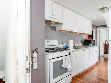 921 15th St, Beaver Falls, PA 15010 - photo 4