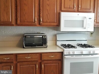 1216 Heathfield Rd, Sykesville, MD 21784 - photo 4