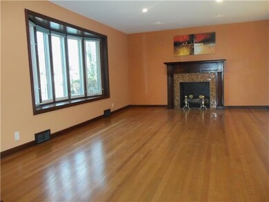 435 Northview Dr, Columbus, OH 43209 - photo 2