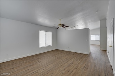 10046 Catseye Cove Ct, Las Vegas, NV 89183 - photo 5