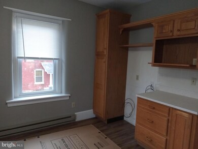 108 S Main St unit B, Perkasie, PA 18944 - photo 4