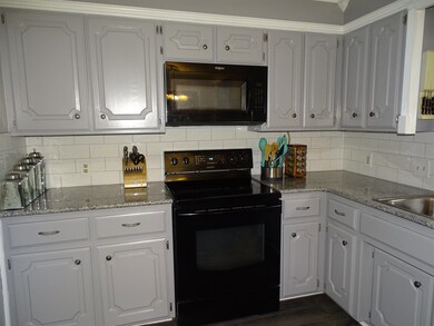 2026 Stoneridge Ln, Duncan, OK 73533 - photo 3