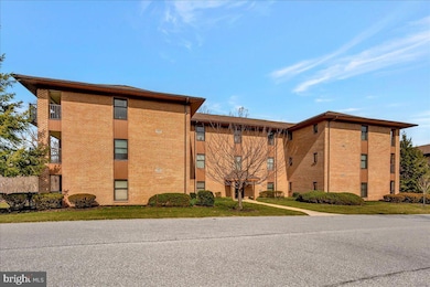 3203 Falcon Ln unit 210, Wilmington, DE 19808 - photo 2