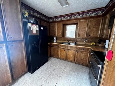 1005 Hidden Hills Dr, Corsicana, TX 75110 - photo 3