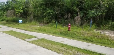 213 Waveland Avenue 2