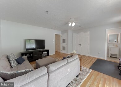 648 Burr Oak Ct, Prince Frederick, MD 20678 - photo 3