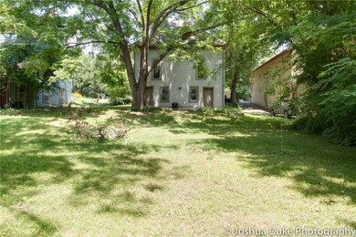 37 E South St, Fayetteville, AR 72701 - photo 2