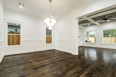 1554 Hewitt Dr, Houston, TX 77018 - photo 6