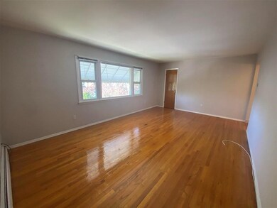 21 Jamie Ct unit 2, Bloomfield, NJ 07003 - photo 4
