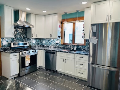 23 Brookford St unit 1, Cambridge, MA 02140 - photo 4