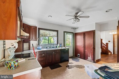 1518 E Sherman Ave, Vineland, NJ 08361 - photo 7