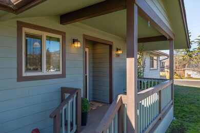 759NLaurelSt-006