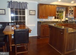 8683 Young Ct, Springfield, VA 22153 - photo 4