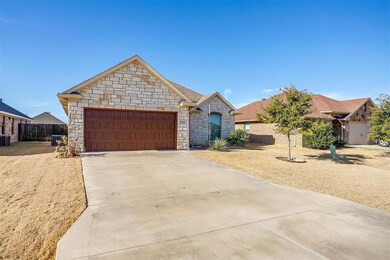 3302 Main St, Granbury, TX 76049 - photo 2