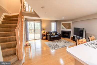 244 Sycamore Ridge Rd, Laurel, MD 20724 - photo 4