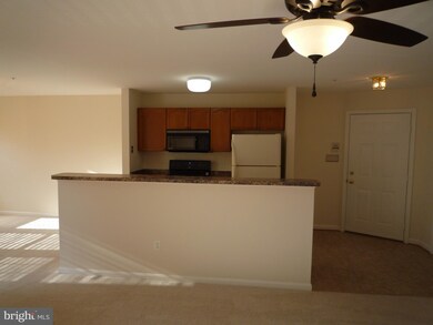 2400 Ellsworth Way unit 2D, Frederick, MD 21702 - photo 2