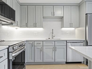 The Strada 234 unit 722, Boston, MA 02114 - photo 2