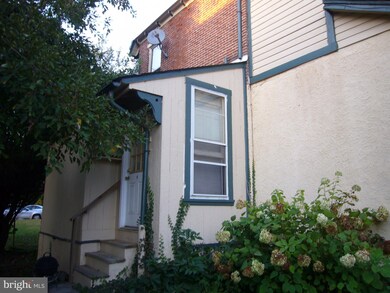 306 S Union St unit 4, Kennett Square, PA 19348 - photo 2