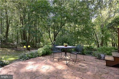 11022 Howland Dr, Reston, VA 20191 - photo 2