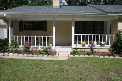 2824 Mandeville Ln, Pensacola, FL 32526 - photo 5