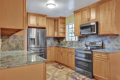 7637 Juniper St, Miramar, FL 33023 - photo 6