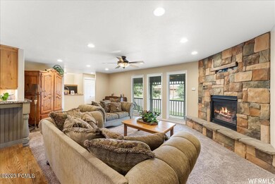 190 S Center St, Midway, UT 84049 - photo 6