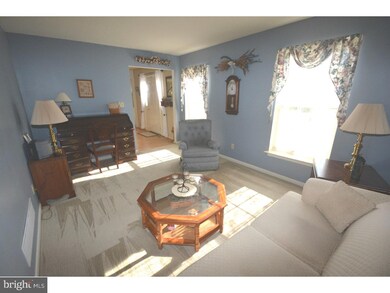 344 Buckingham Cir, Harleysville, PA 19438 - photo 4