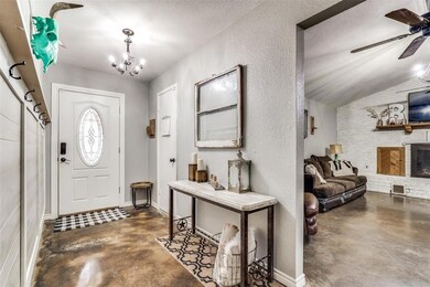 209 S Sendero Dr, Decatur, TX 76234 - photo 4