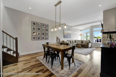 06-Dining Room