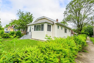 1102 Massena Ave, Waukegan, IL 60085 - photo 2