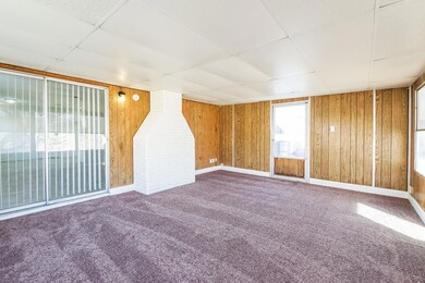 005-photo-family-room-14311653