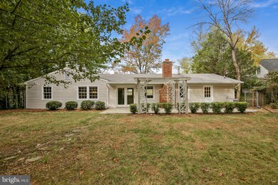 12915 Melville Ln, Fairfax, VA 22033 - photo 6