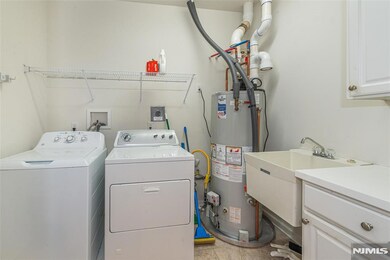 1116 Warrens Way, Wanaque, NJ 07465 - photo 6